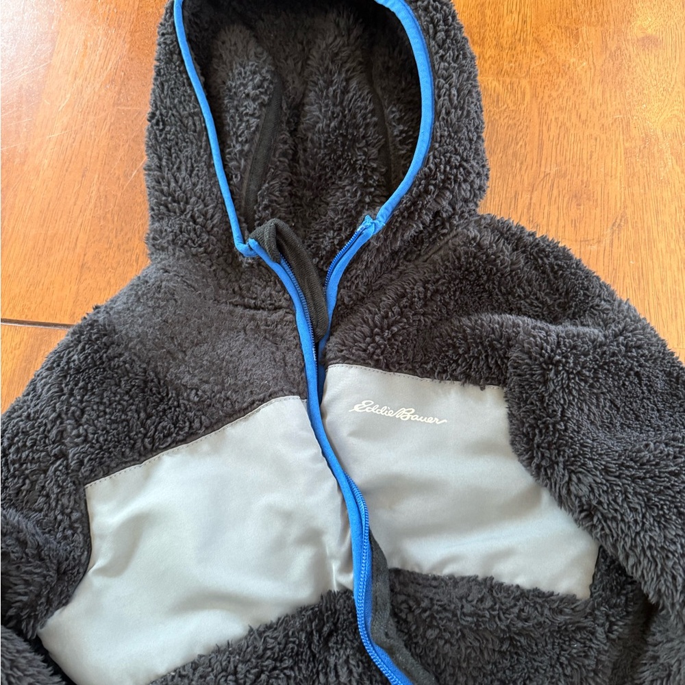 Eddie Bauer Kids Black and Gray Fleece Hoodie with Blue Trim size 7/8